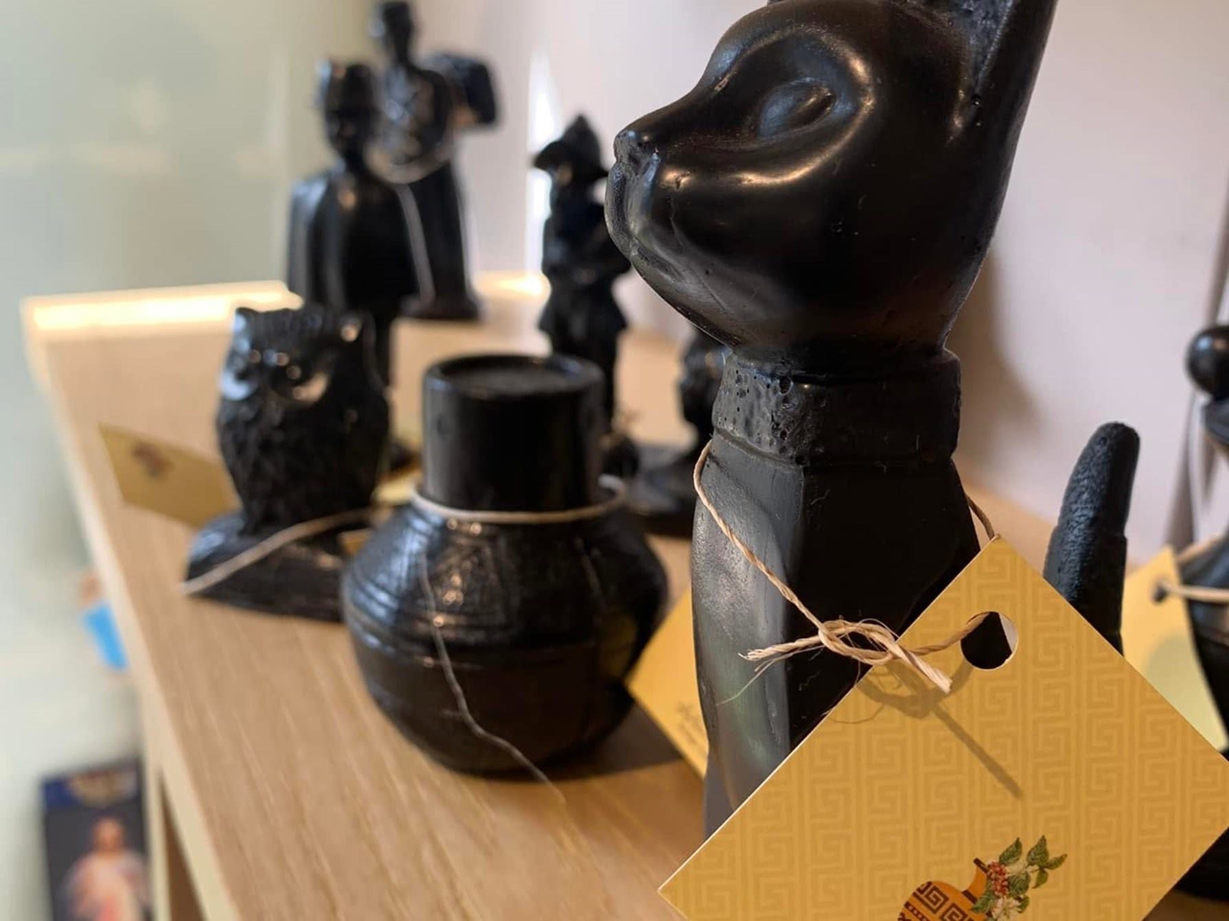 Artesanos y Café